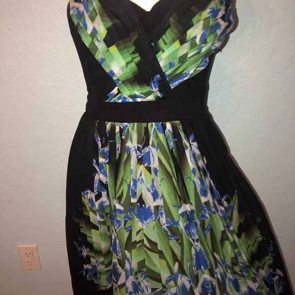 DRESS - Picture 2 of 4